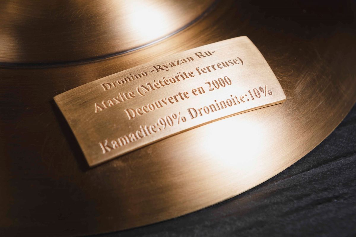 Meteorite in levitazione