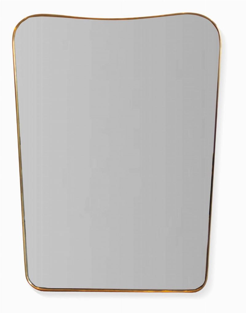 Specchio da parete con struttura in legno, profilo in ottone e vetro specchiato.  - Auction Design - Cambi Casa d'Aste