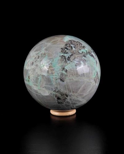 Sfera in Garnerite