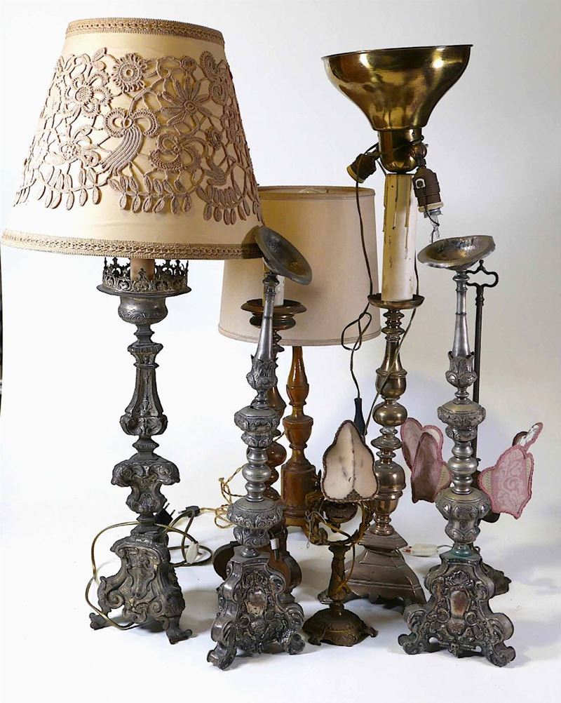 Lotto di 8 candelieri e lampade  - Auction Antiques V - Cambi Casa d'Aste