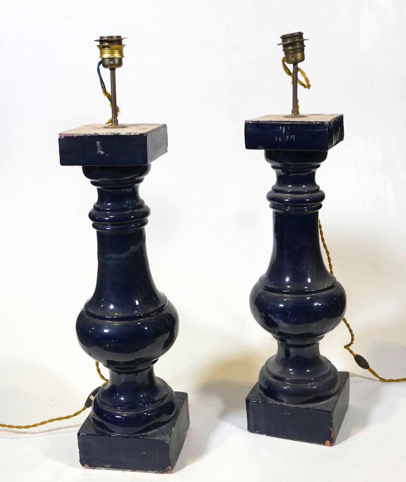 Coppia colonne trasformate in lampade in ceramica blu  - Asta Antiquariato V | Asta a Tempo - Cambi Casa d'Aste
