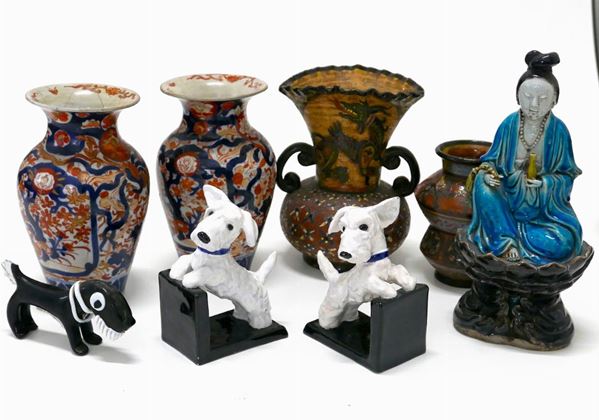 Lotto misto di oggetti in ceramica
