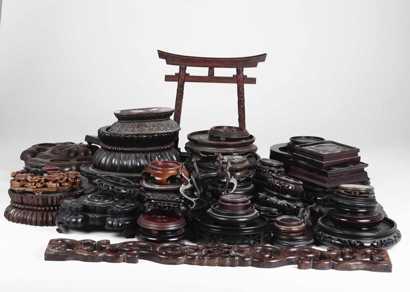Lotto misto di basi cinesi in legno  - Auction Antiques V - Cambi Casa d'Aste
