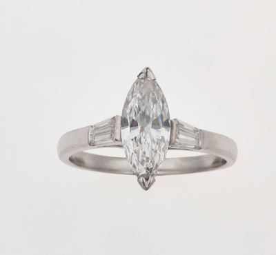 Anello con Diamante Taglio Marquise di Ct 1.50 Circa