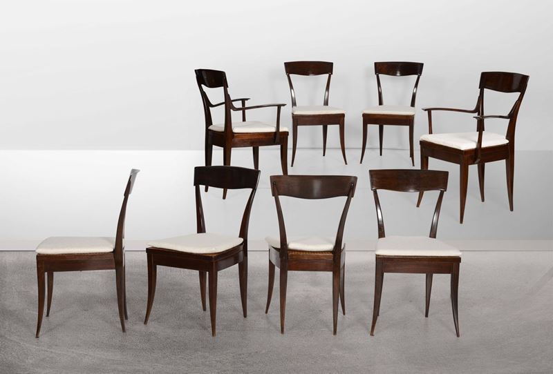 Set di sei sedie e due capotavola. Struttura in legno con rivestimenti in tessuto.  - Auction Design - Cambi Casa d'Aste