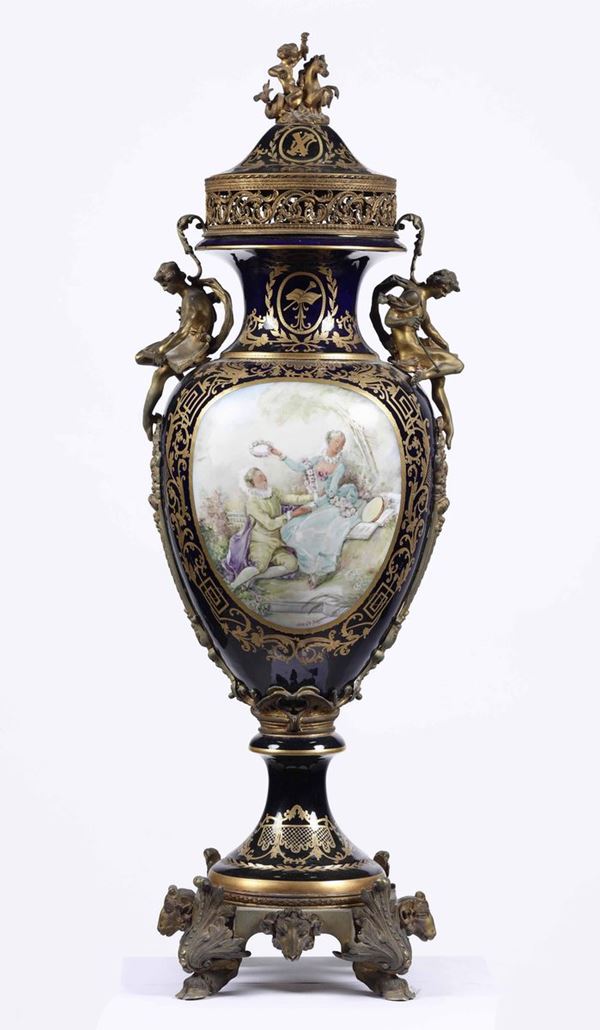 Grande vaso bruciaprofumi Francia, fine del XIX o inizio del XX secolo