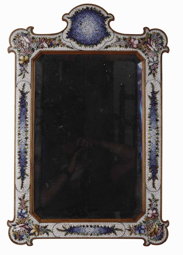 Specchiera con cornice finemente lavorata a micromosaico floreale, Manifattura del XIX-XX secolo, Venezia (?)