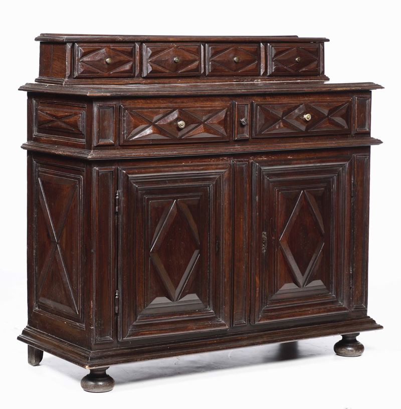Credenza piemontese in stile seicentesco (elementi antichi)  - Auction Furniture | Cambi Time - Cambi Casa d'Aste