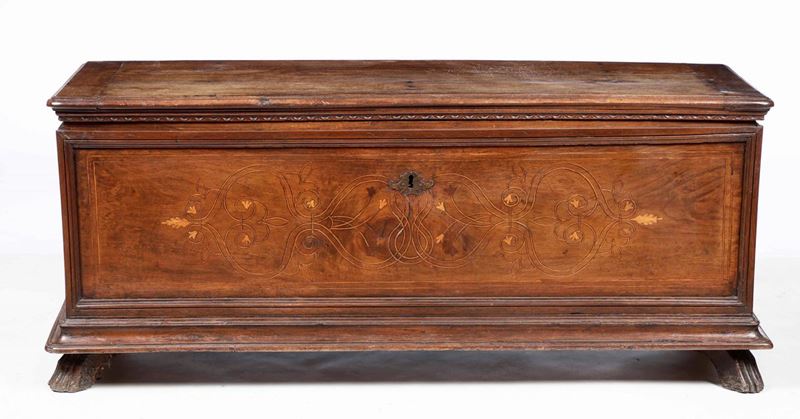 Cassapanca in legno intagliato ed intarsiato, XIX secolo  - Asta Antiquariato Settembre | Asta a Tempo - Cambi Casa d'Aste