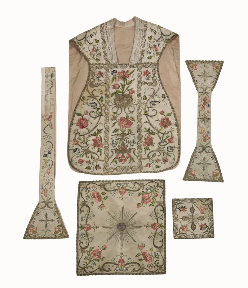 Paramenti in seta XIX secolo  - Auction Fine Carpets and Rugs - Cambi Casa d'Aste