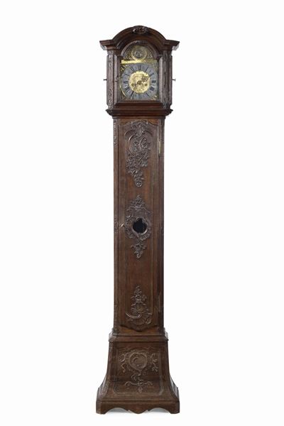 XIX secolo, Pendola da terra con cassa in legno intagliato e fascia oraria in metallo argentato
