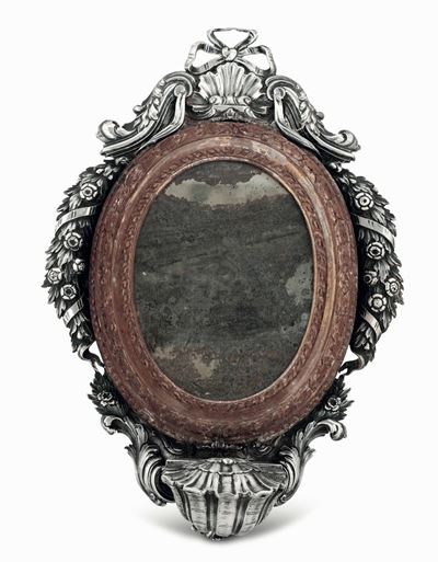 Acquasantiera in Argento Sbalzato e Cesellato su Cornice in Legno Modanato e Intagliato. Genova F...