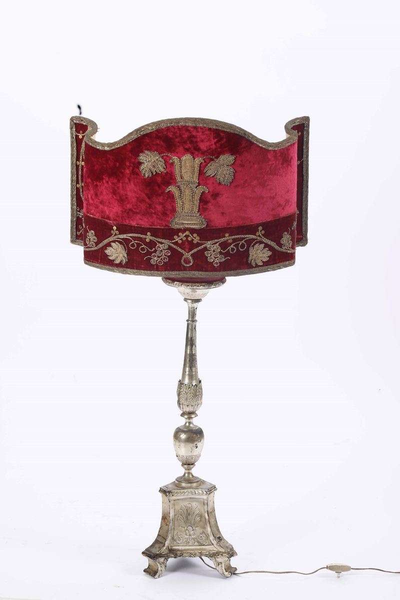 Candeliere trasformato in lampada  - Auction Antiques | Time Auction - Cambi Casa d'Aste