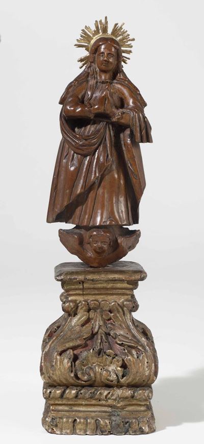 Madonna. Legno Scolpito e Base a Capitello in Legno Dorato. Scultore del XVII Secolo