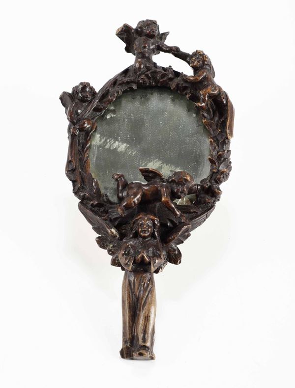 Specchio in legno intagliato con piccoli putti, XIX-XX secolo