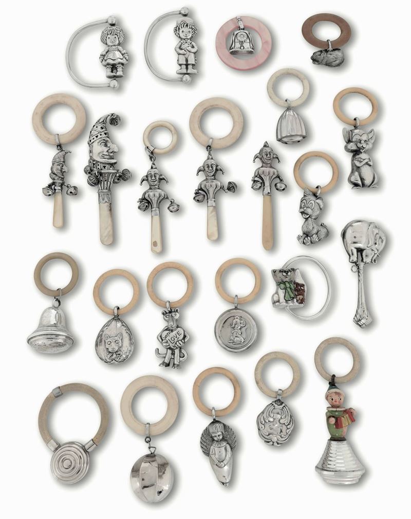 Insieme di sonagli in argento, varie manifatture ed epoche  - Asta Argenti da Collezione - Cambi Casa d'Aste