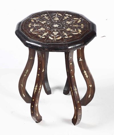 Sgabello in Legno Intagliato ed Intarsiato in Osso, XIX-XX Secolo
