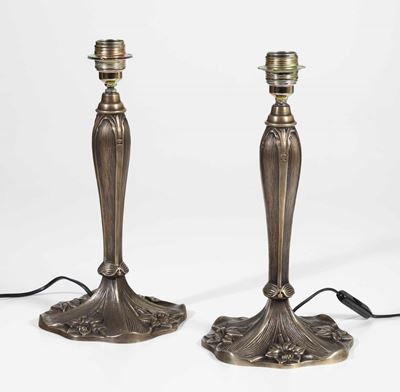 Due lampade da tavolo in ottone, altezza 26 cm