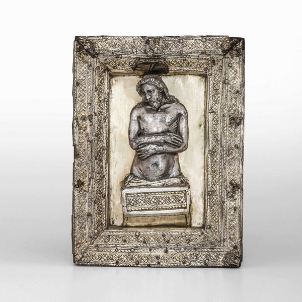 Cristo risorto.  Argento sbalzato, cesellato, dorato e legno sagomato Oreficeria rinascimentale Italiana, fine XV secolo