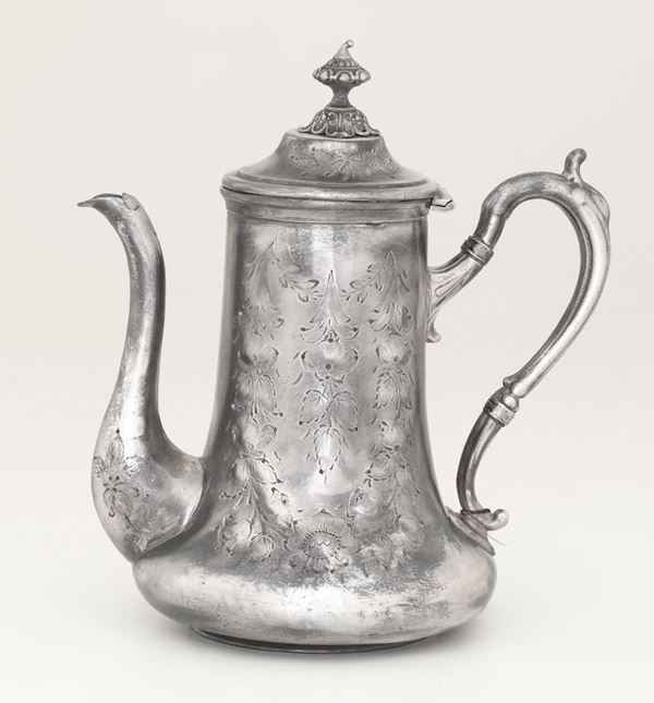 Caffettiera in metallo argentato. Inghilterra XIX secolo