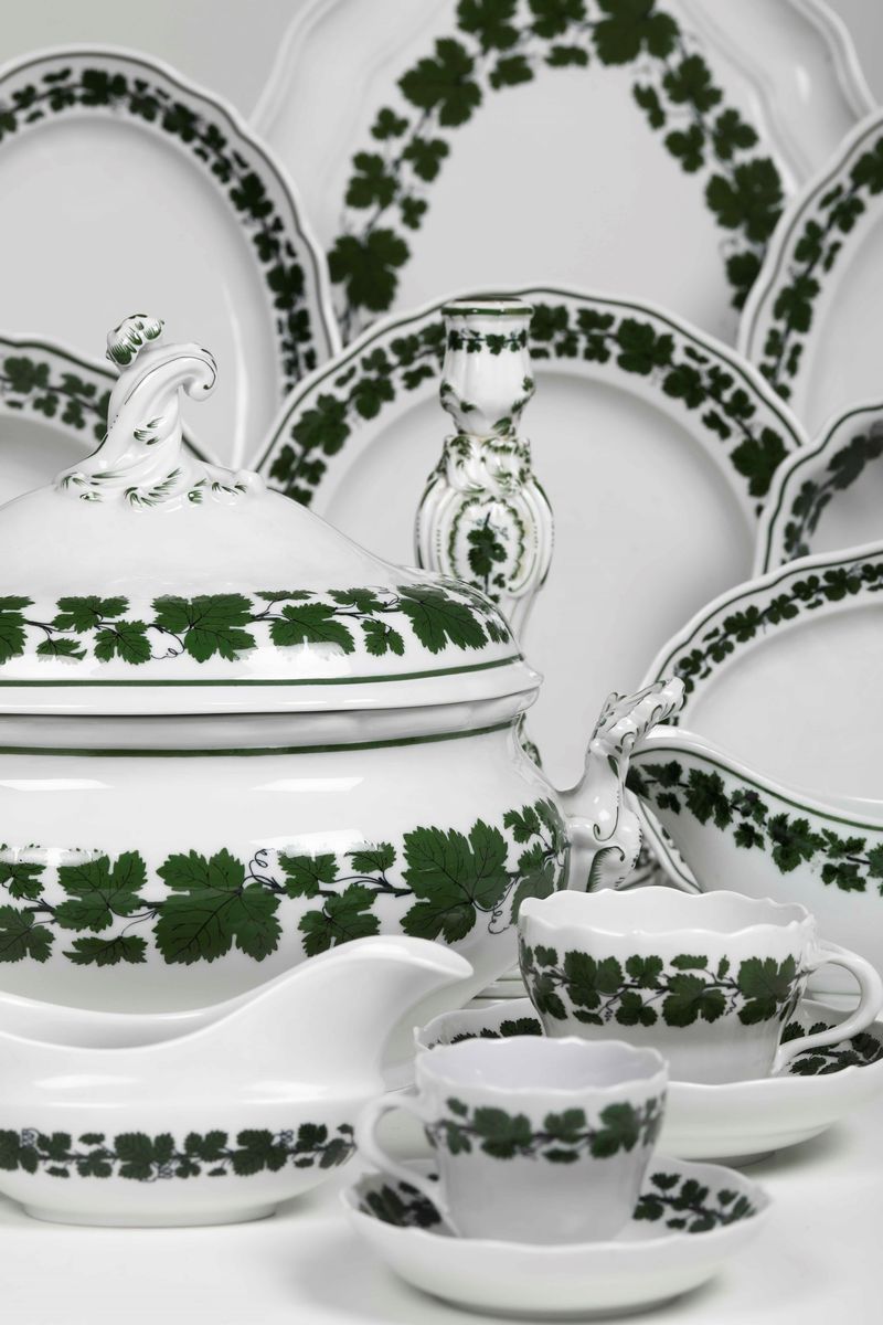Servizio da Tavola Grüner Weinkranz Meissen, Metà del XX Secolo