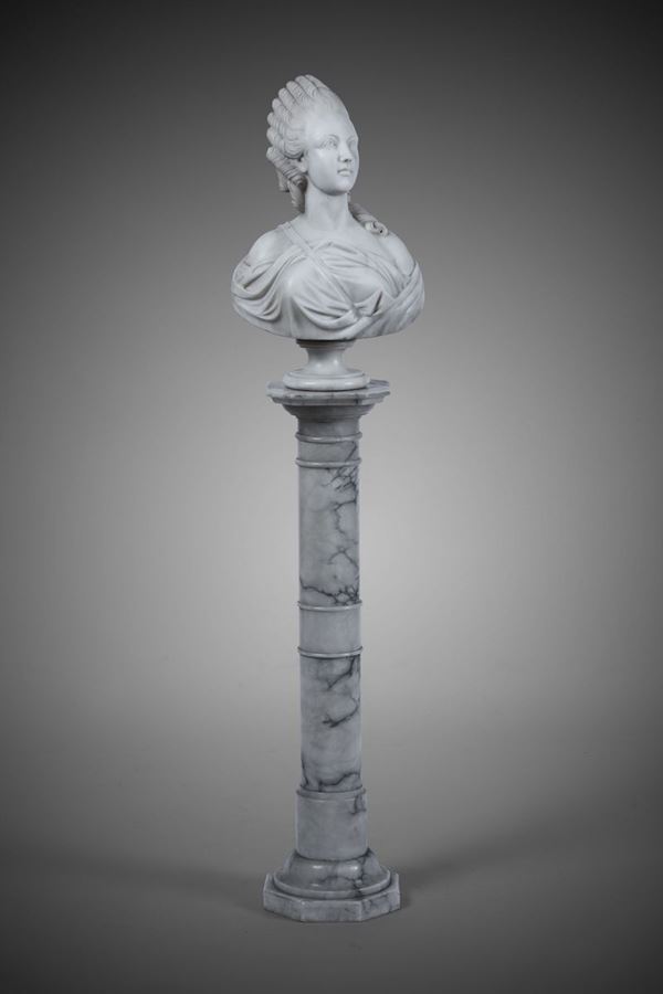 Busto di Maria Antonietta in marmo bianco. XX secolo