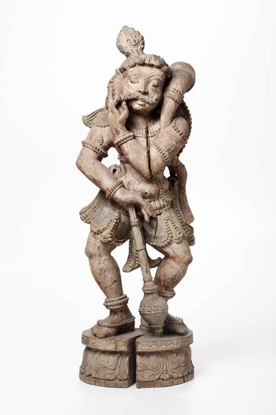Scultura in Legno Raffigurante Personaggio Stante con Scettro e Tracce di Policromia, India, XIX ...