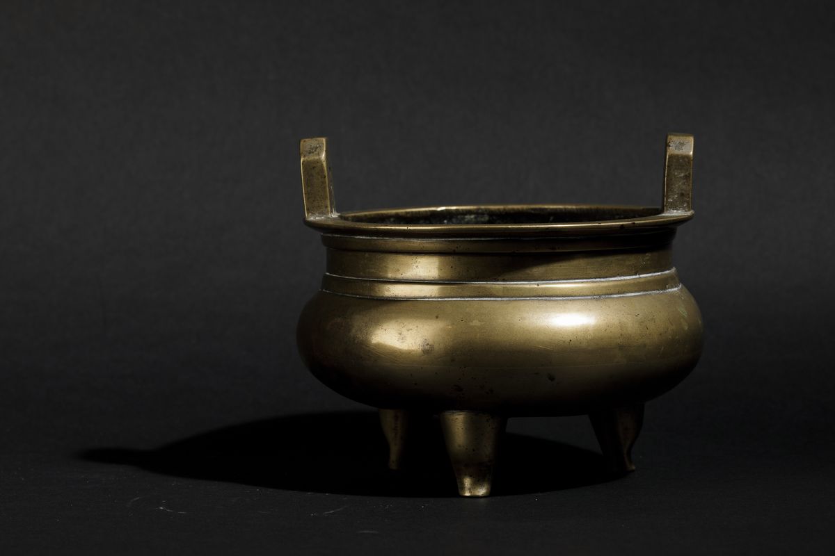 Incensiere Tripode in Bronzo con Manici, Cina, Dinastia Qing, XVIII Secolo