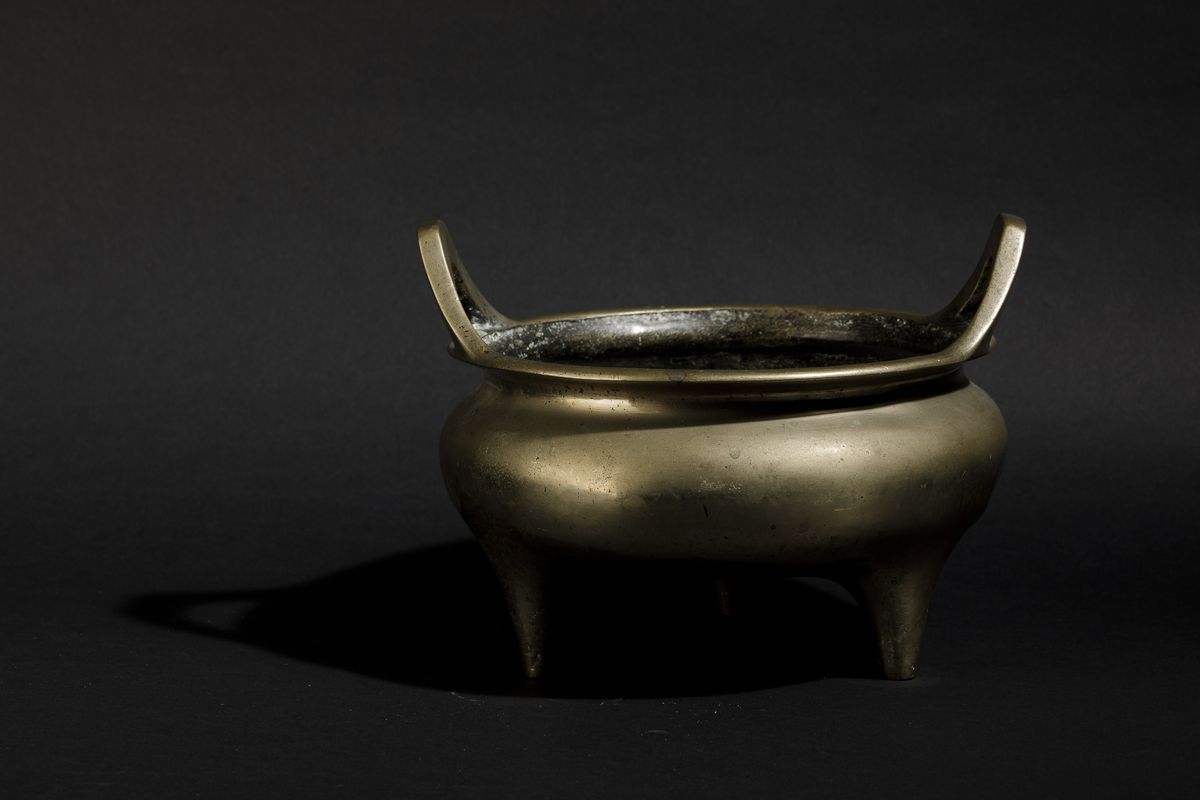 Incensiere Tripode in Bronzo con Manici, Cina, Dinastia Qing, XVIII Secolo