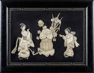Quattro Pannelli in Legno Laccato con Applicazioni in Avorio e Madreperla Raffiguranti Scende di ...