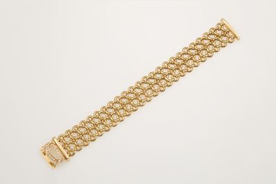 Cartier Penelope. Bracciale con Diamanti sulla Chiusura