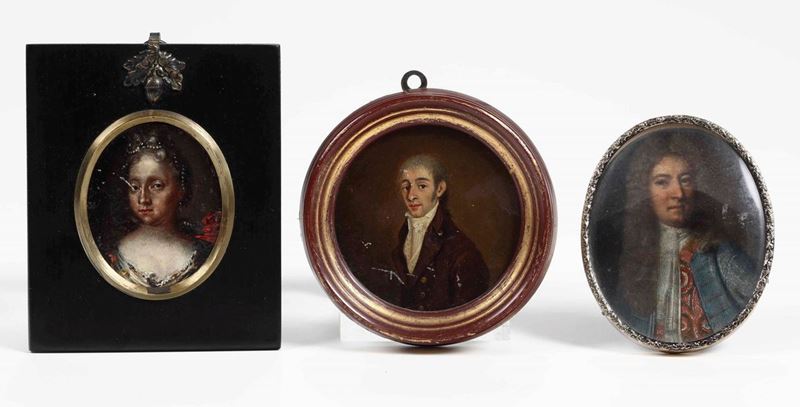 Gruppo di tre ritratti. Miniature ad olio su rame. Arte del XVIII-XIX secolo  - Asta Asta a Tempo | Scultura e Oggetti d'arte - Cambi Casa d'Aste