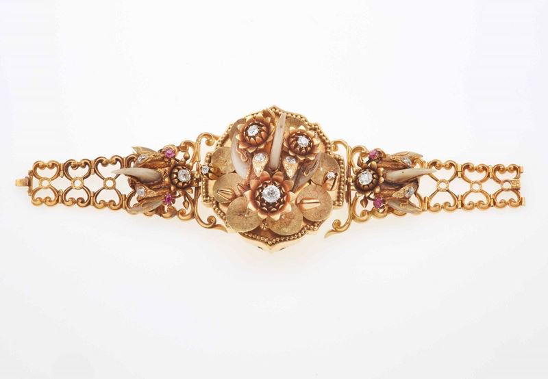Bracciale trasformabile in spilla e pendente con diamanti di vecchio taglio e rubini  - Asta Fine Coral Jewels - II - Cambi Casa d'Aste