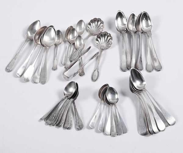 Insieme di cucchiaini in argento
