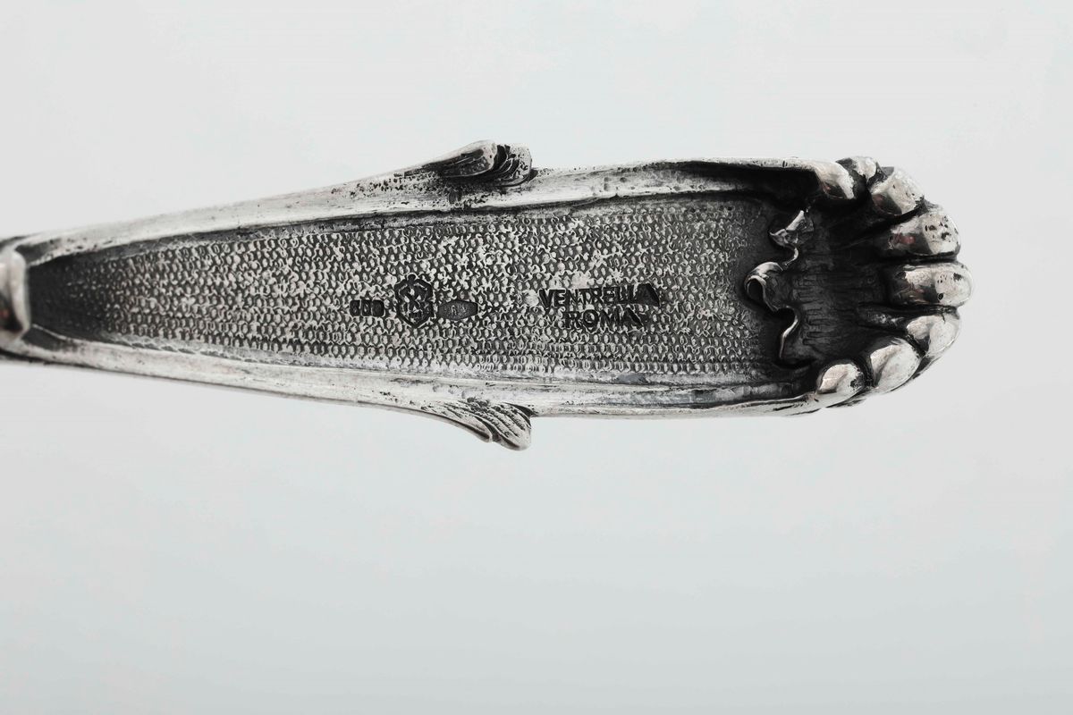 Bugia in Argento. Argenteria Artistica Italiana del XX Secolo. per Ventrella, Roma