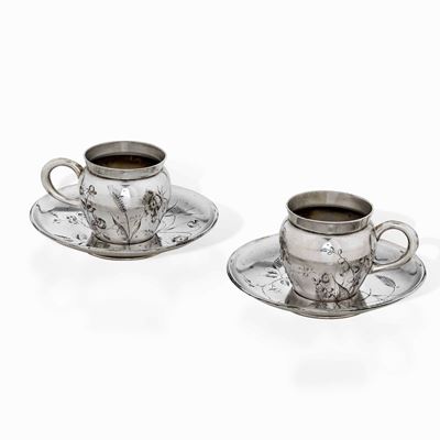 Servizio Tete a Tete in Argento Art Nouveau Composto da Due Tazze e Piattini. Punzoni Wilhelm Bin...