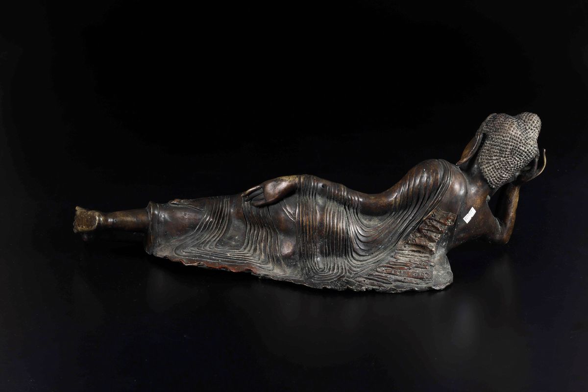 Figura di Buddha Sdraiato in Bronzo, Thailandia, XIX Secolo