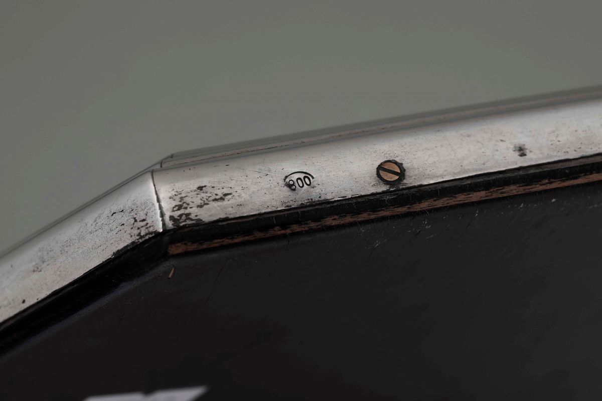 Presentoire con Specchio e Bordi in Argento. Italia XX Secolo