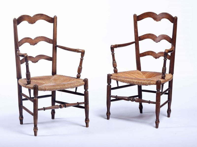Due poltrone in rovere con seduta in paglia. Francia, XIX secolo  - Auction Fine Art September | Timed Auction - Cambi Casa d'Aste