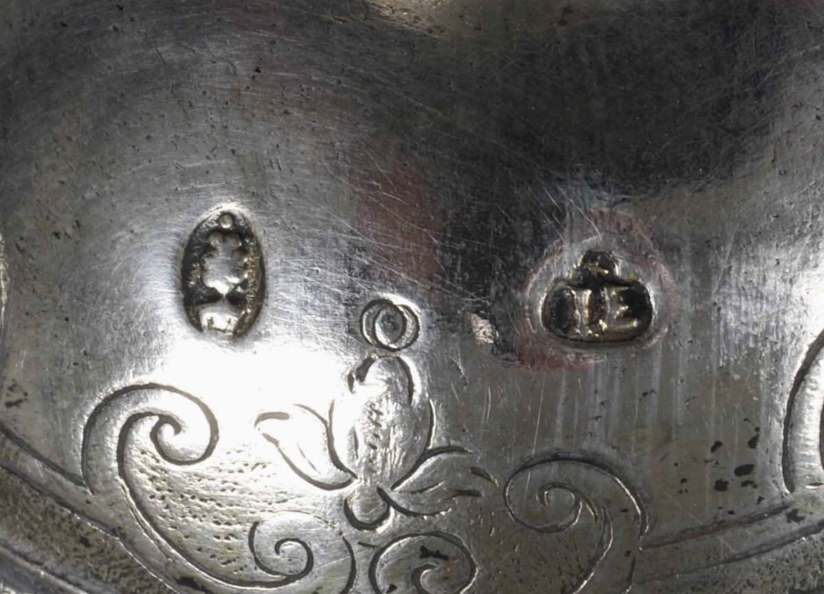 Piccola Saliera in Argento con Coppetta Ovale e Base a Semisfera. Germania (?) XVIII-XIX Secolo