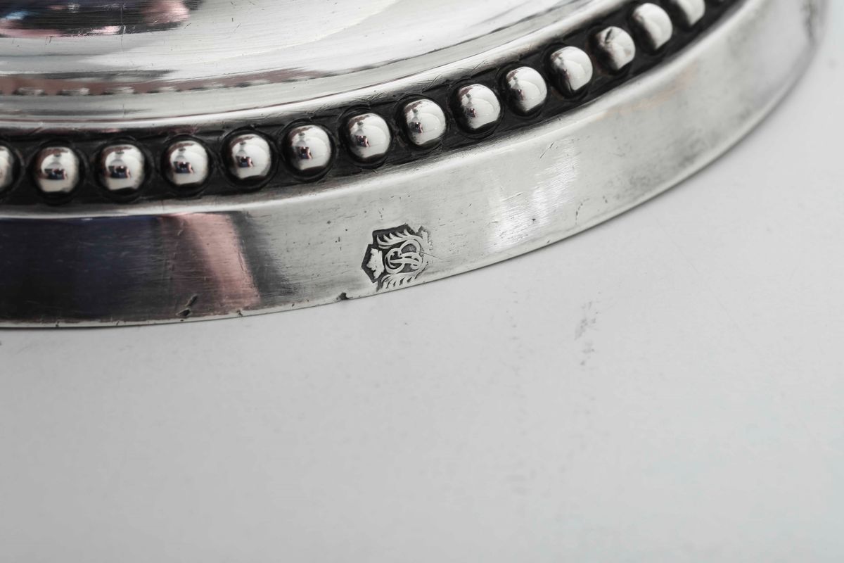 Coppia di Candelieri in Argento Sbalzato e Cesellato. Torino Fine del XVIII Secolo. Saggiatore Gi...