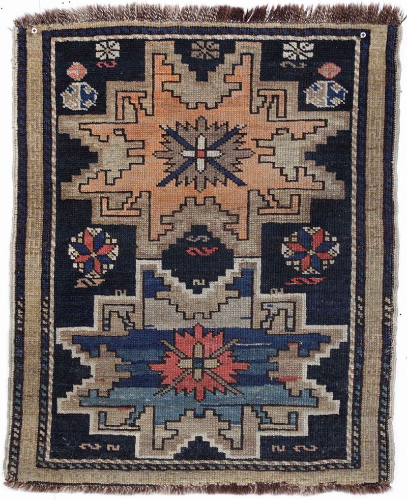 Tappeto Shirvan, Caucaso fine XIX inizio XX secolo  - Auction Carpets | Cambi Time - Cambi Casa d'Aste