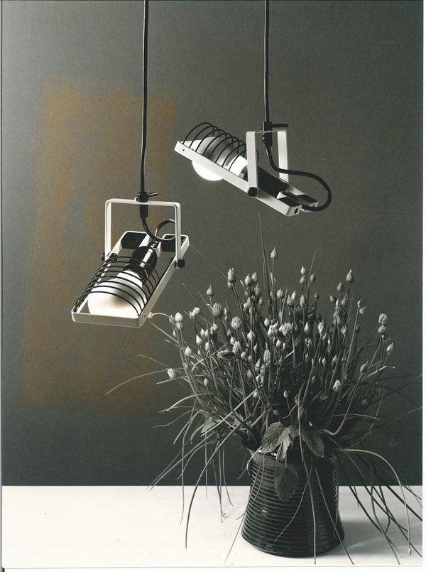 Aldo Ballo (1928-1994) Lampade modello Sintesi sospensione a cavo. Designer Ernesto Gismondi