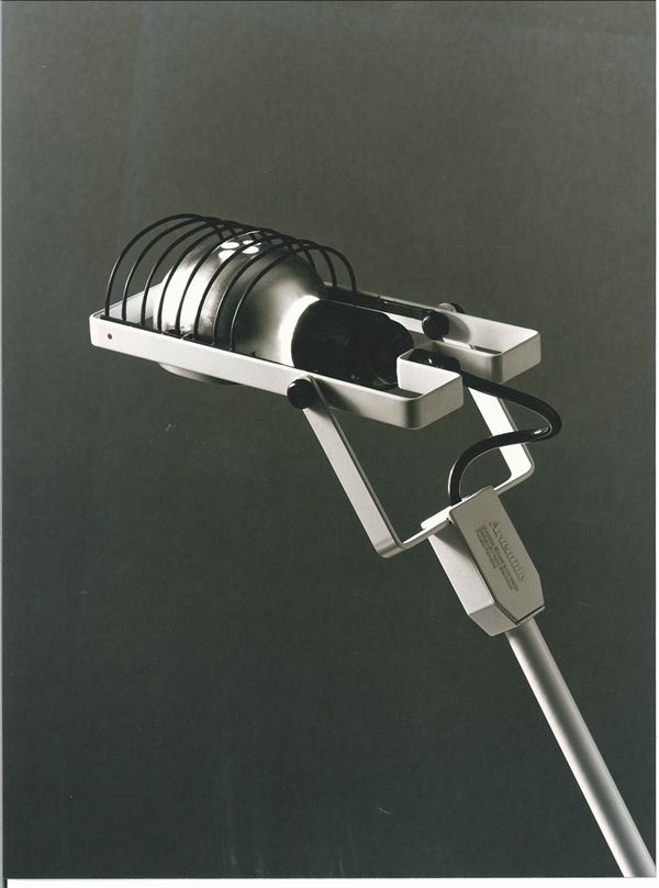 Aldo Ballo (1928-1994) Lampada modello Sintesi particolare. Designer Ernesto Gismondi