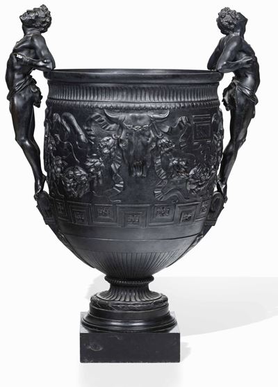 Vaso in Bronzo con Decori in Stile Neoclassico. Probabilmente Francia XIX-XX Secolo