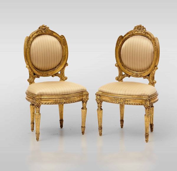 Coppia di sedie in legno intagliato e dorato, seconda metà XVIII secolo