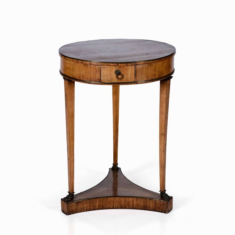 Gueridon a tripode in ciliegio. Toscana, XIX secolo  - Auction The country villa of Leonardo Botta - II - Cambi Casa d'Aste