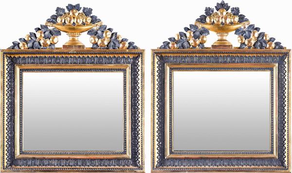 Due specchiere in legno dorato e brunito, Inghilterra, XIX secolo