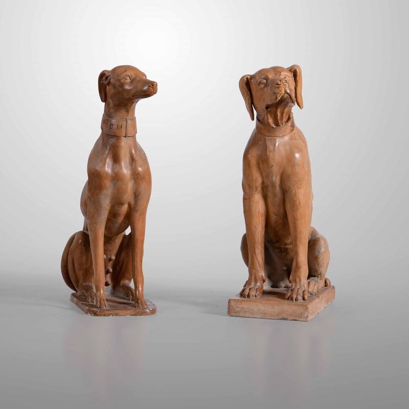 Due cani in terracotta di gusto neoclassico. Manifattura del XX secolo  - Auction The country villa of Leonardo Botta - II - Cambi Casa d'Aste