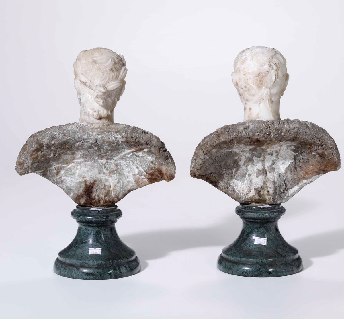 Coppia di Busti di Imperatori. Alabastro. Scultore del XX-XXI Secolo